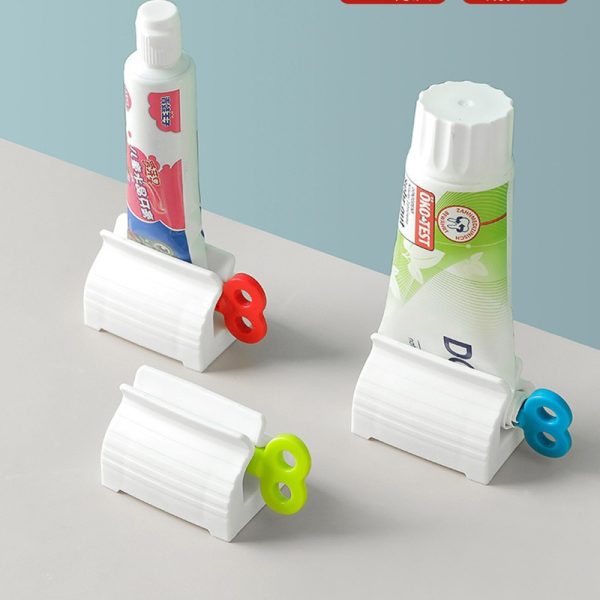 2Pcs Toothpaste squeezer manual rotary squeeze artifact( 2 Pcs)